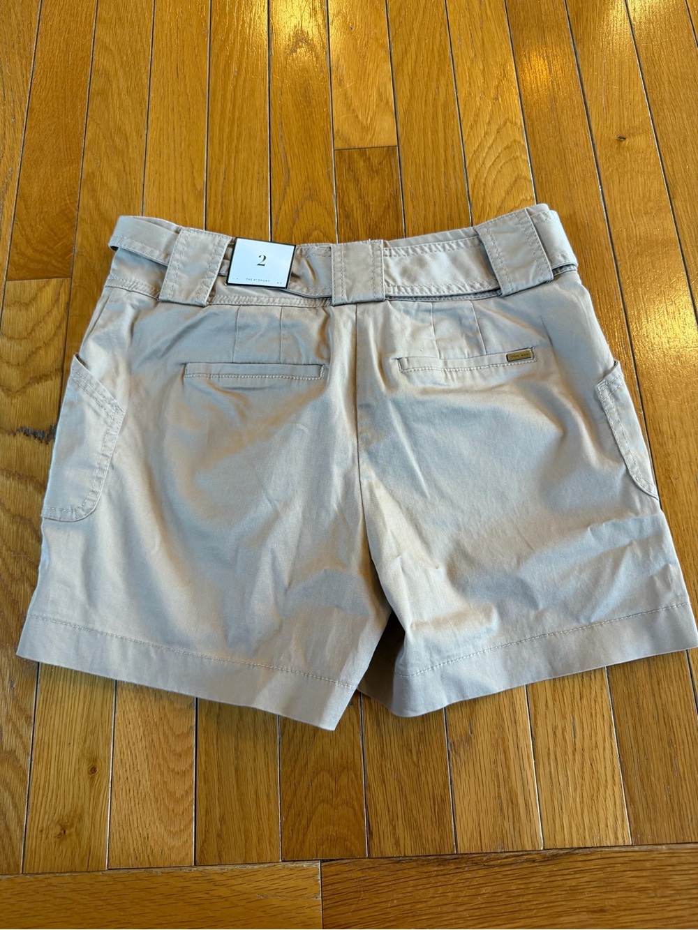 NEW White House Black Market High-Waist Tie-Belt 4" Shorts Womens Sz 2 Tan Beige - Picture 6 of 6